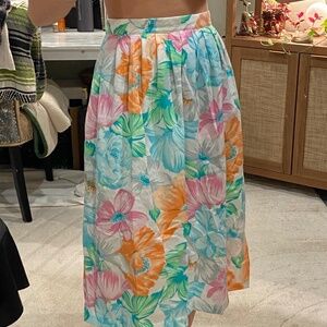 Ilyza floral skirt size 12
